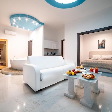 Tiffany & Babylon Luxury Stay Napels Buitenkant foto