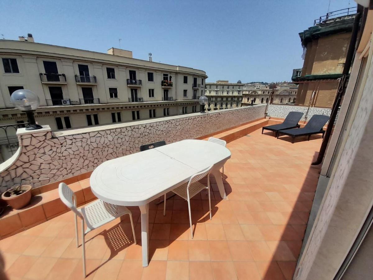 Tiffany & Babylon Luxury Stay Napels Buitenkant foto
