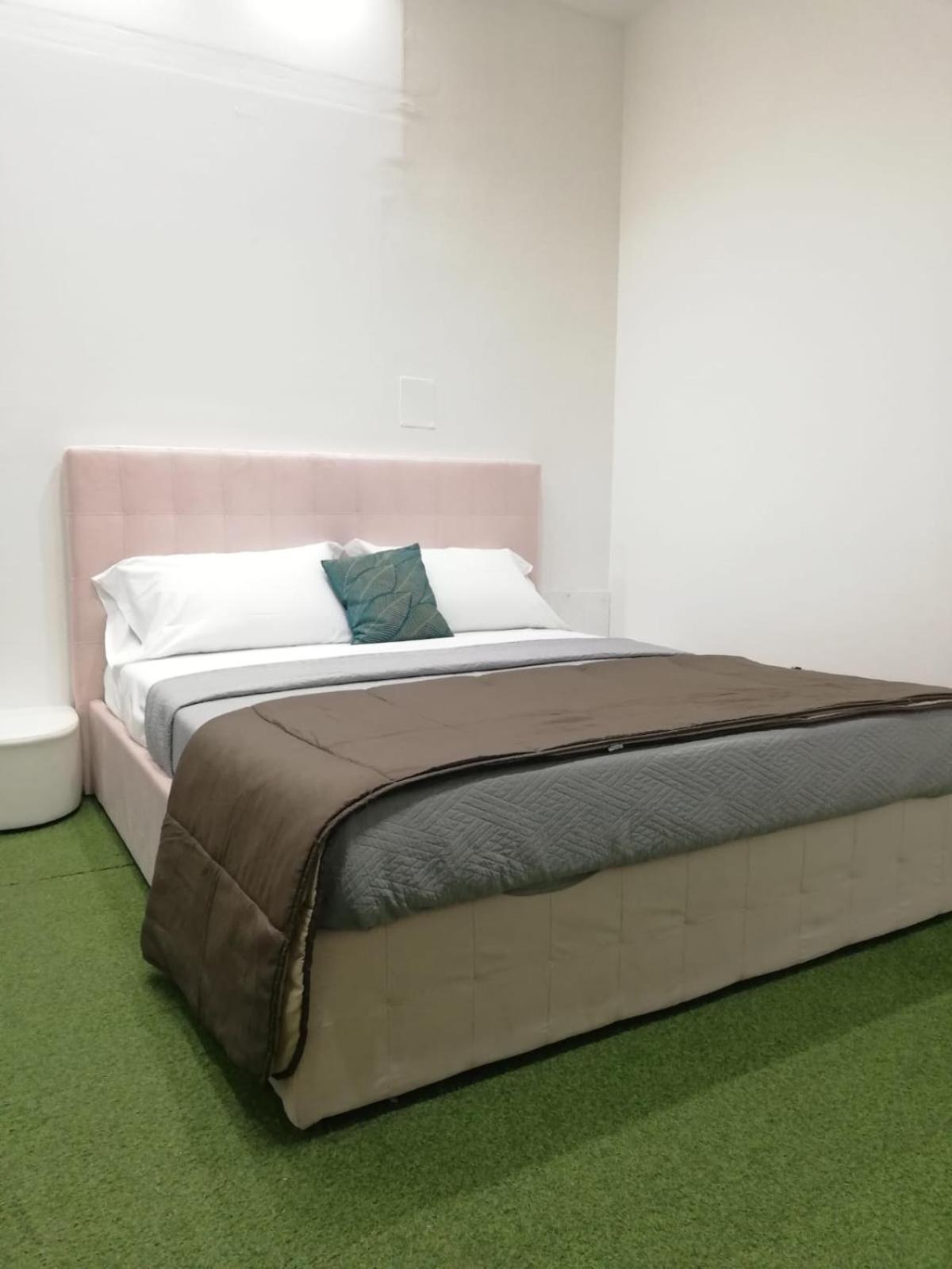 Tiffany & Babylon Luxury Stay Napels Buitenkant foto