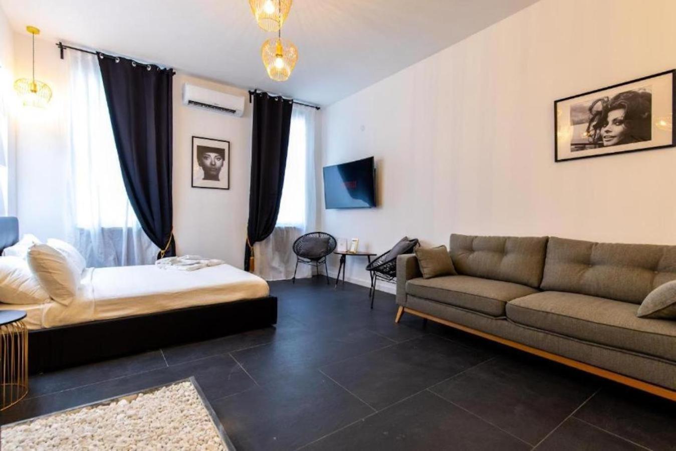 Tiffany & Babylon Luxury Stay Napels Buitenkant foto