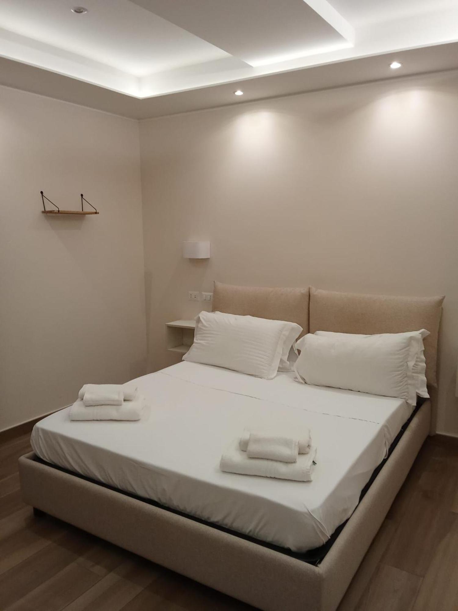Tiffany & Babylon Luxury Stay Napels Buitenkant foto