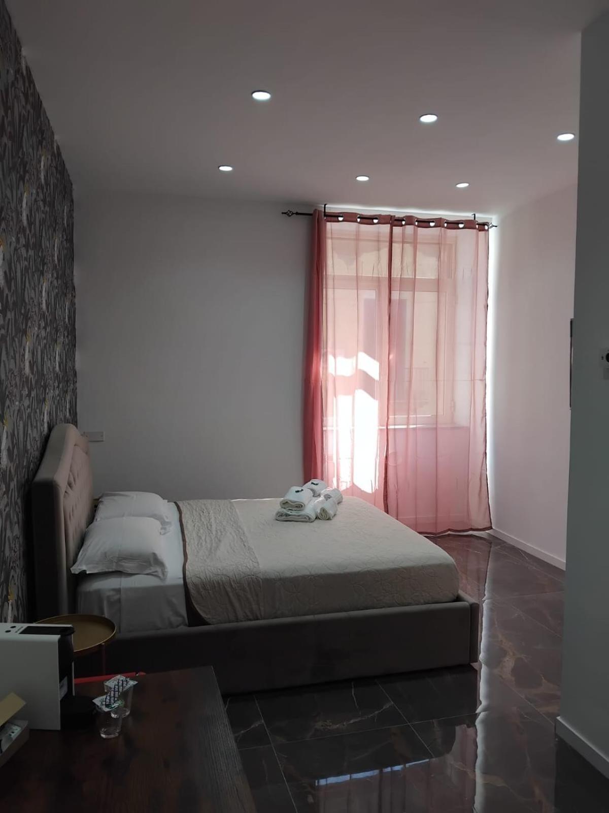 Tiffany & Babylon Luxury Stay Napels Buitenkant foto