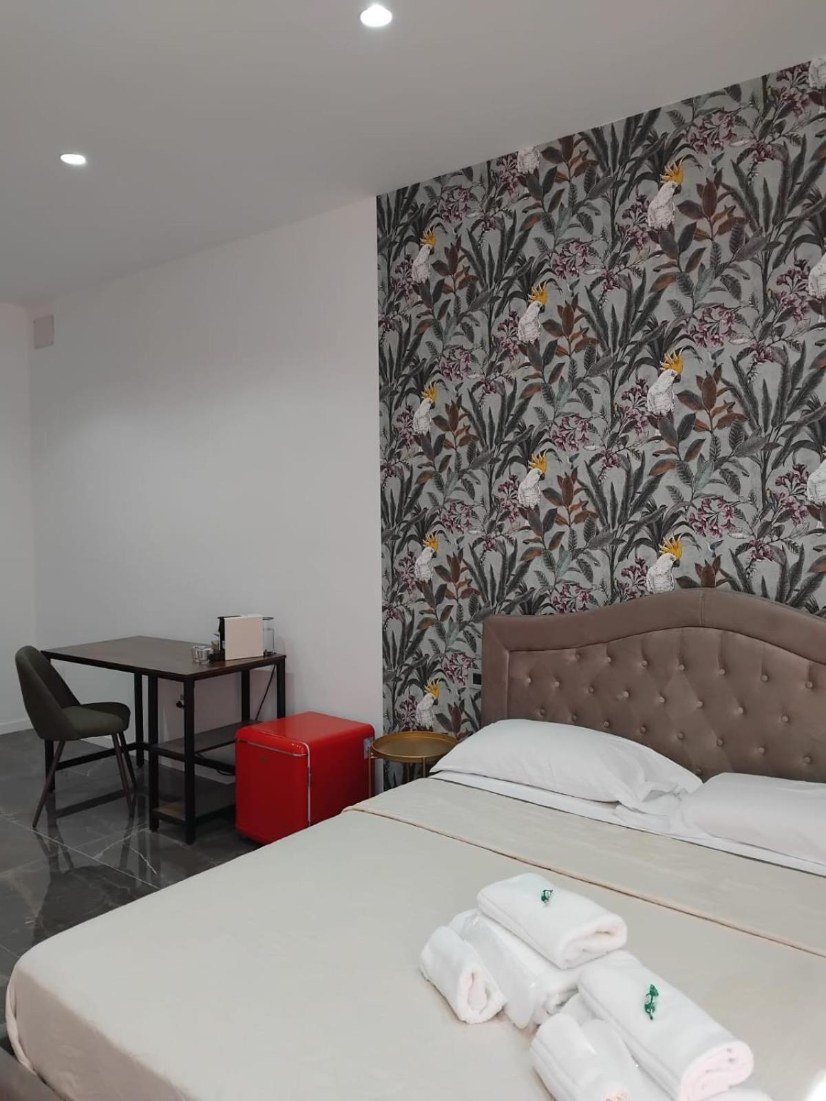Tiffany & Babylon Luxury Stay Napels Buitenkant foto