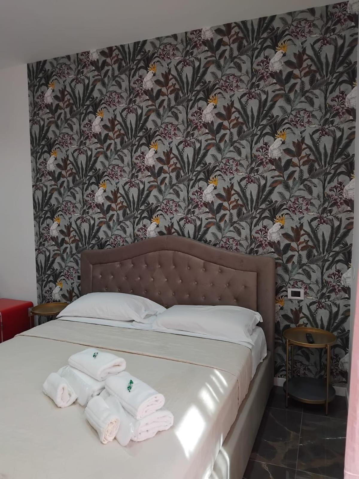 Tiffany & Babylon Luxury Stay Napels Buitenkant foto
